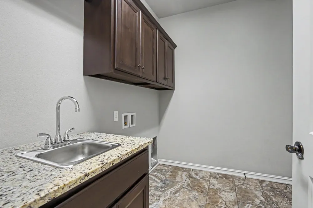5831 E 145th Place S Bixby, OK 74008