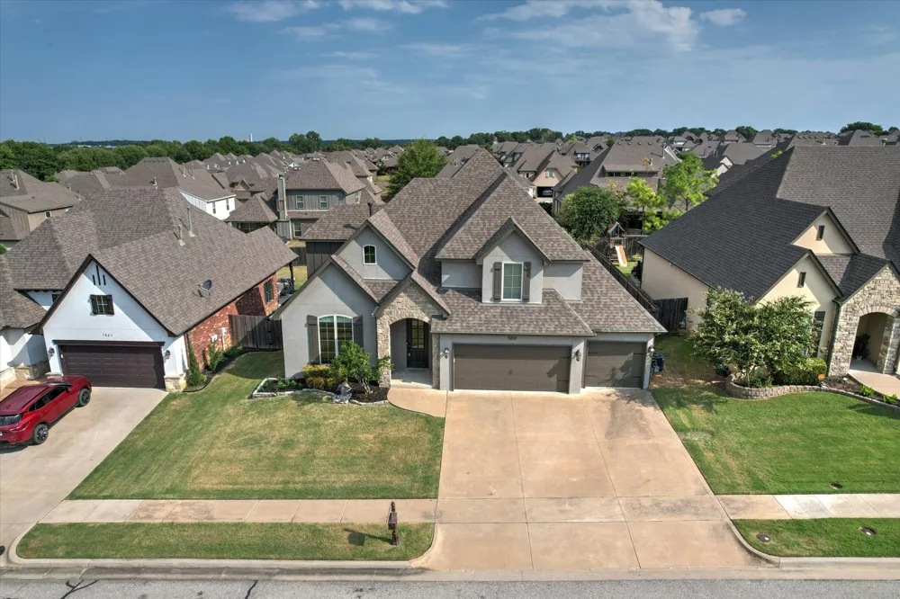 5831 E 145th Place S Bixby, OK 74008