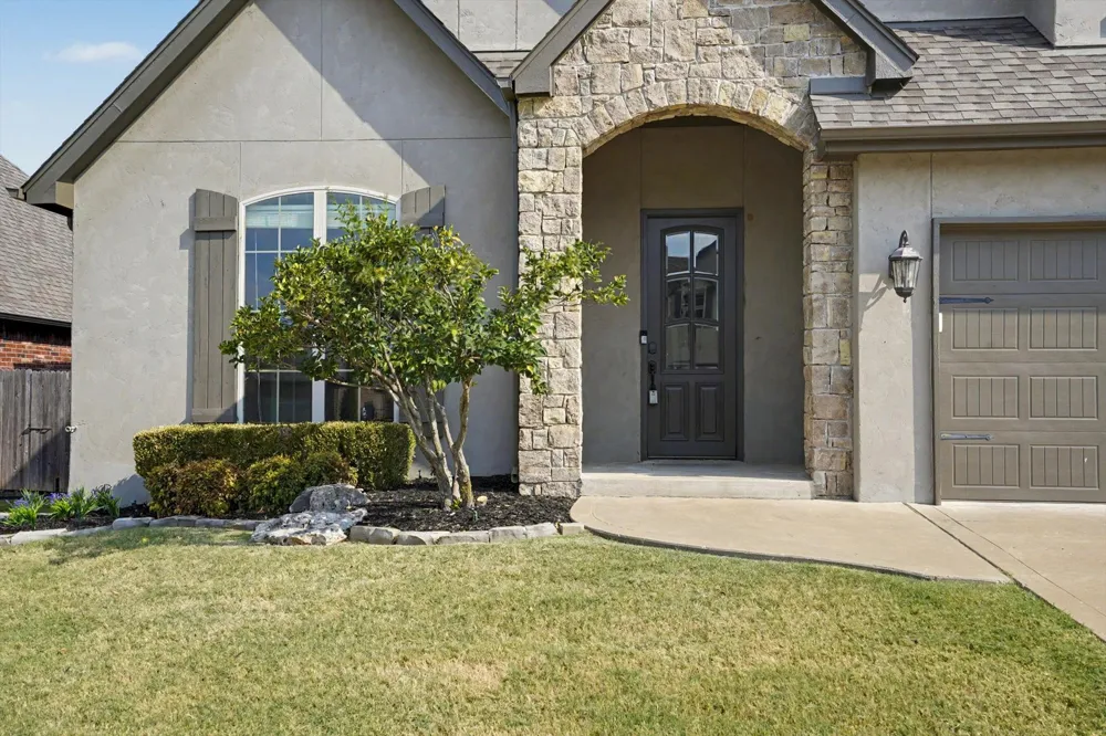 5831 E 145th Place S Bixby, OK 74008
