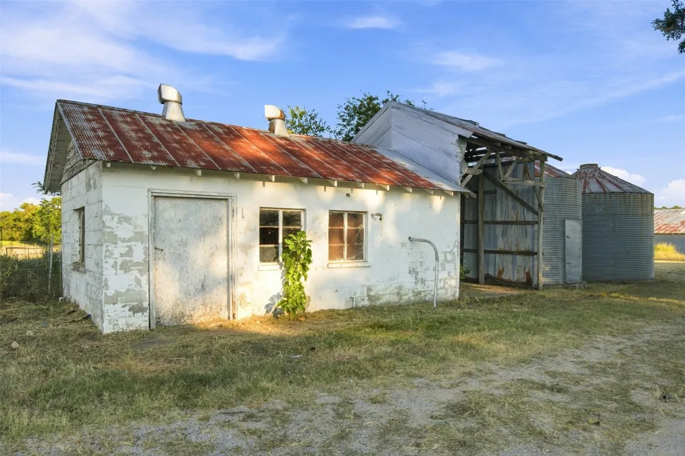 447167 E 280 ROAD Vinita, OK 74301