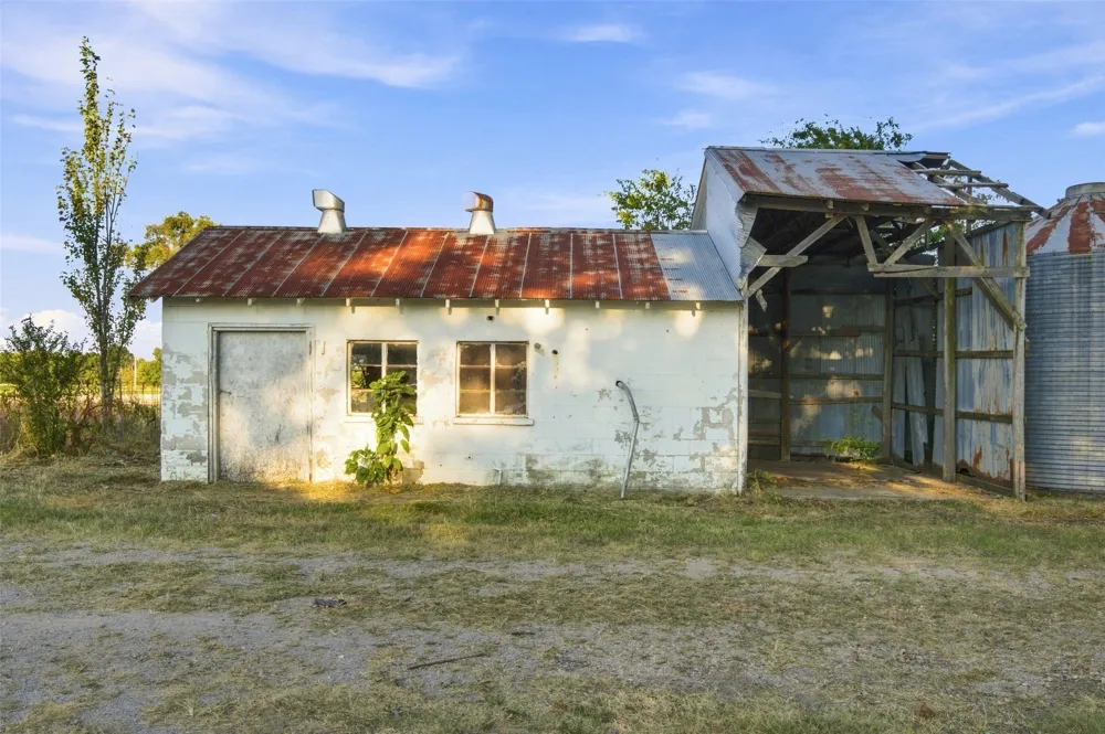 447167 E 280 ROAD Vinita, OK 74301