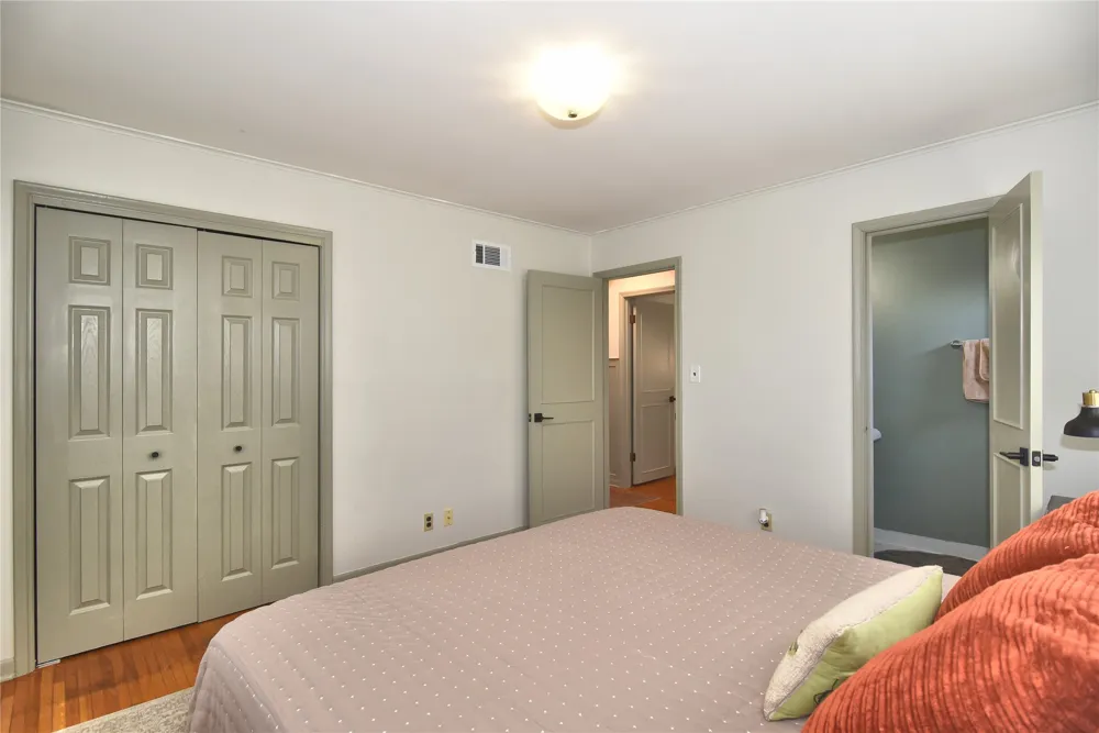 2423 S Knoxville Avenue Tulsa, OK 74114