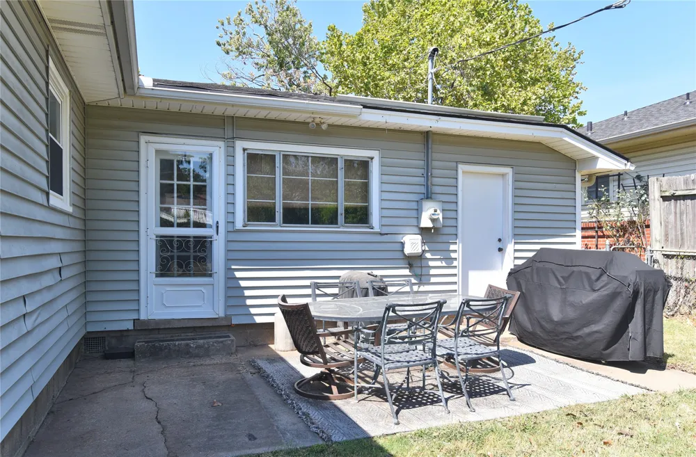 2423 S Knoxville Avenue Tulsa, OK 74114