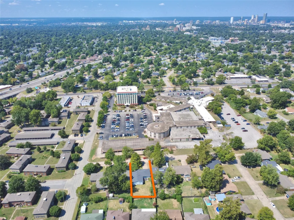 2423 S Knoxville Avenue Tulsa, OK 74114