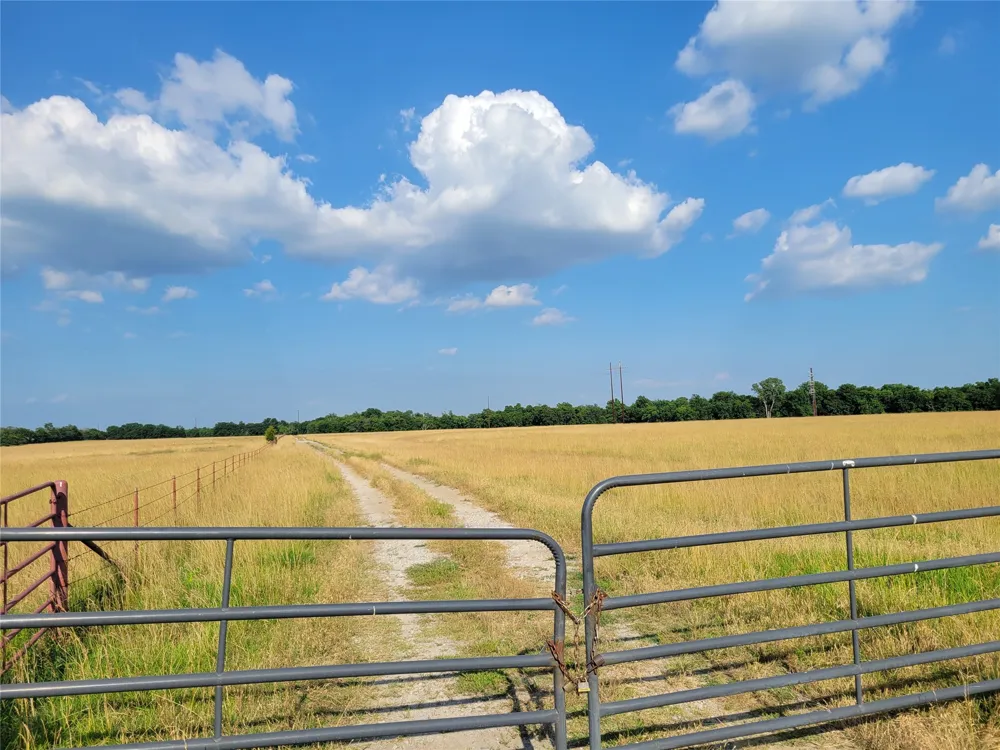11027 Yale Avenue Sperry, OK 74073