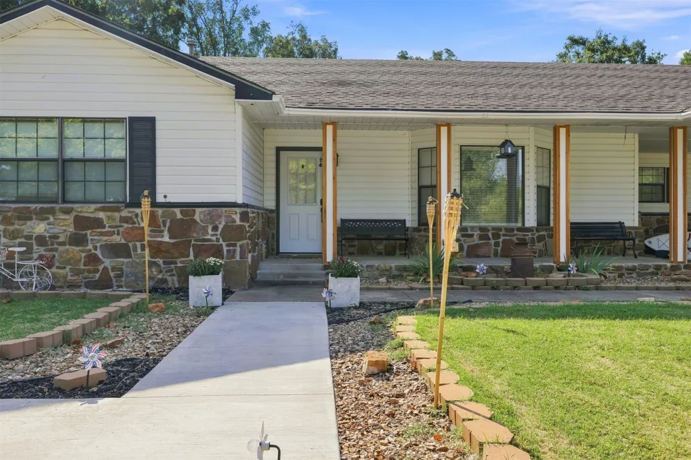 21331 W Cookson Bend Cookson, OK 74427