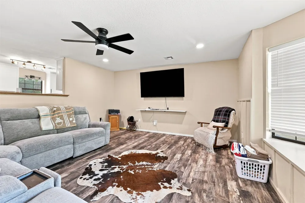 21331 W Cookson Bend Cookson, OK 74427