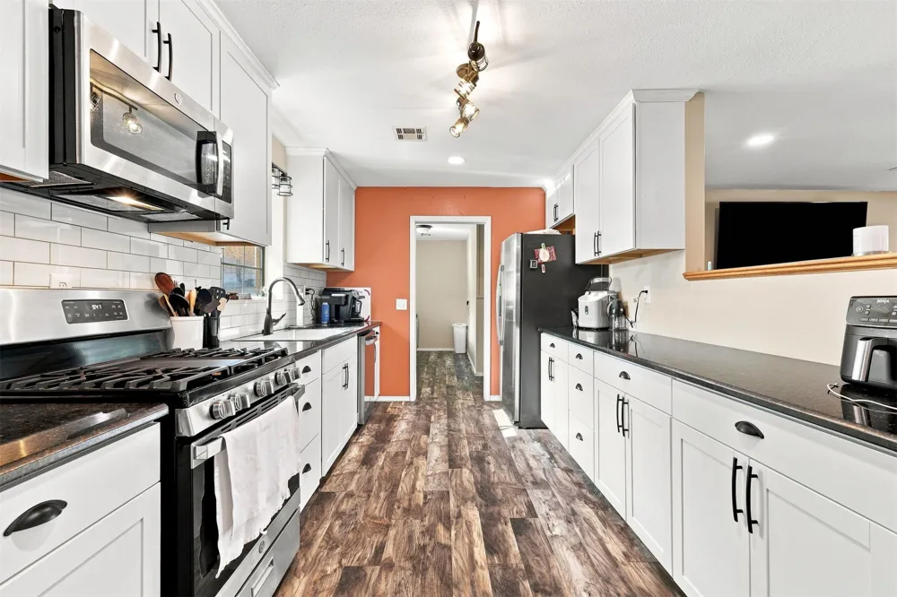 21331 W Cookson Bend Cookson, OK 74427