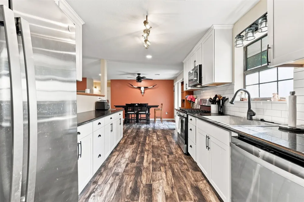 21331 W Cookson Bend Cookson, OK 74427