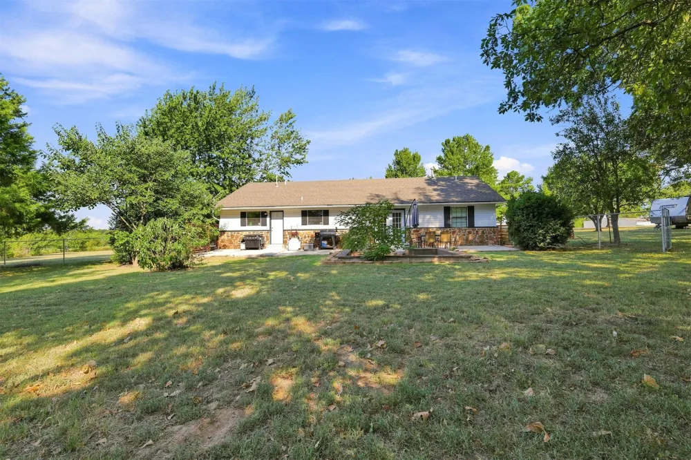 21331 W Cookson Bend Cookson, OK 74427