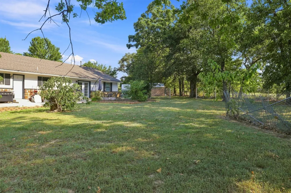 21331 W Cookson Bend Cookson, OK 74427