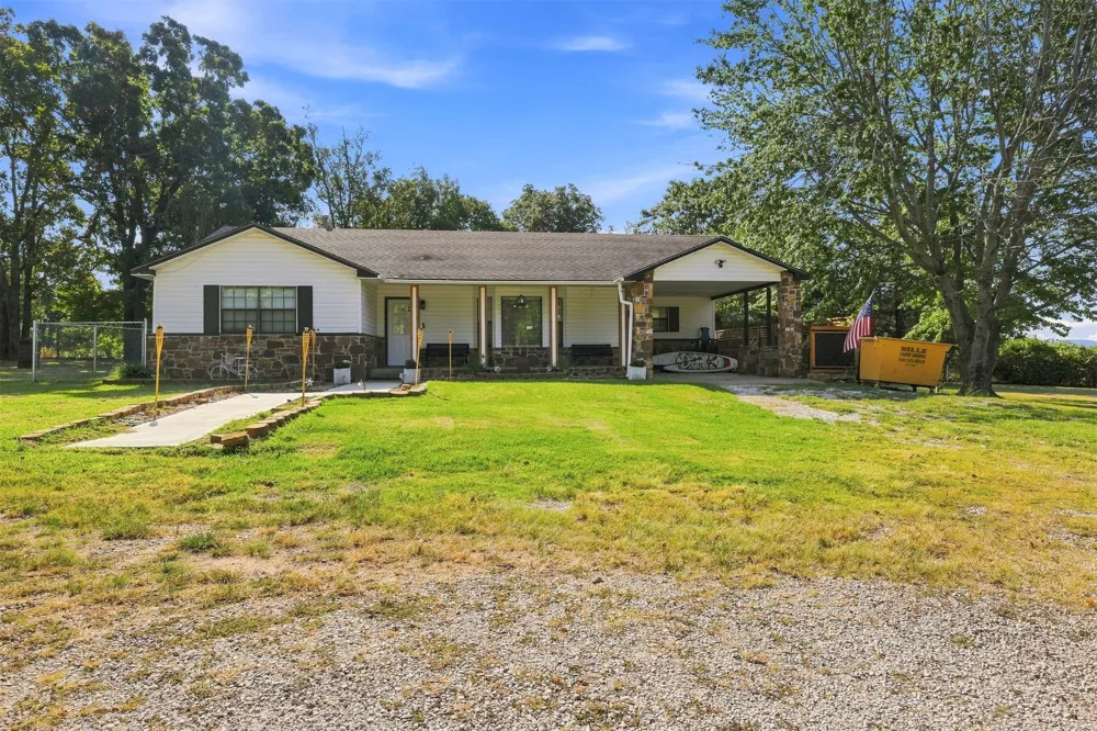 21331 W Cookson Bend Cookson, OK 74427