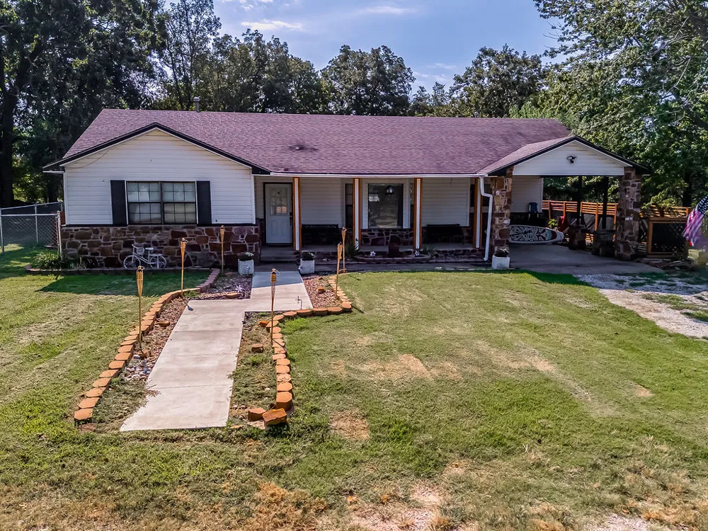 21331 W Cookson Bend Cookson, OK 74427
