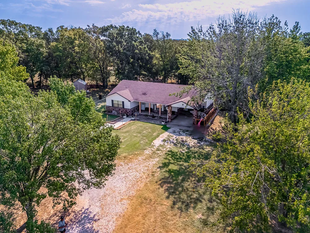 21331 W Cookson Bend Cookson, OK 74427
