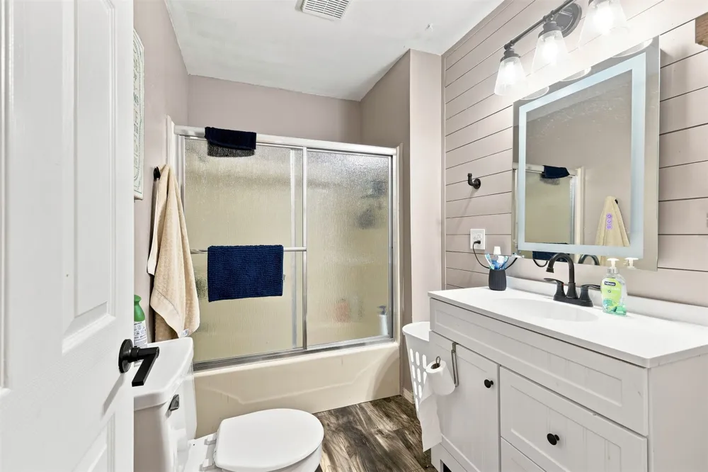 21331 W Cookson Bend Cookson, OK 74427