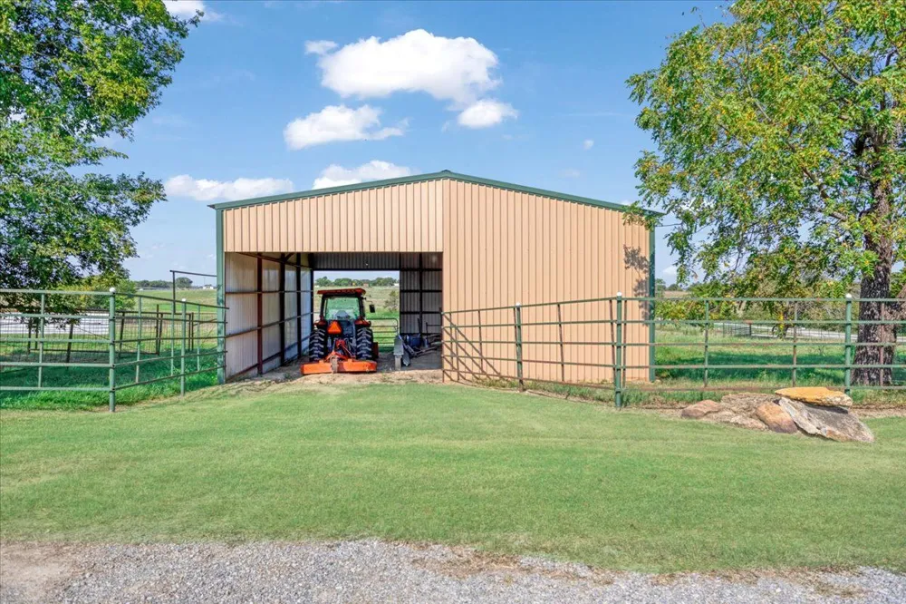 13452 Hwy 22 Kenefic, OK 74748