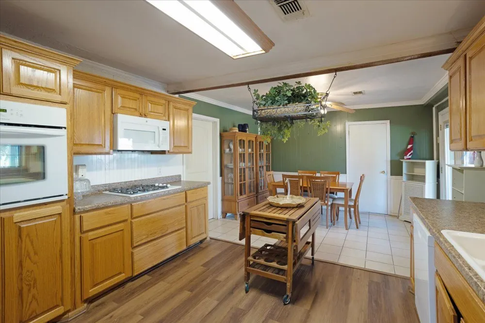 13452 Hwy 22 Kenefic, OK 74748