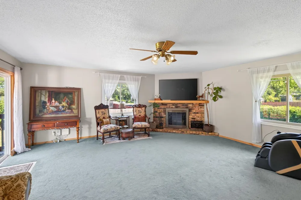 8945 Colfax Avenue S Bloomington, MN 55420