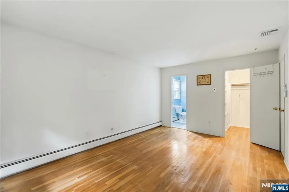42 Aberdeen Avenue Wayne, NJ 07470