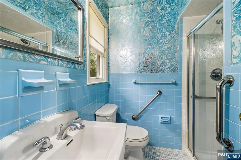 42 Aberdeen Avenue Wayne, NJ 07470