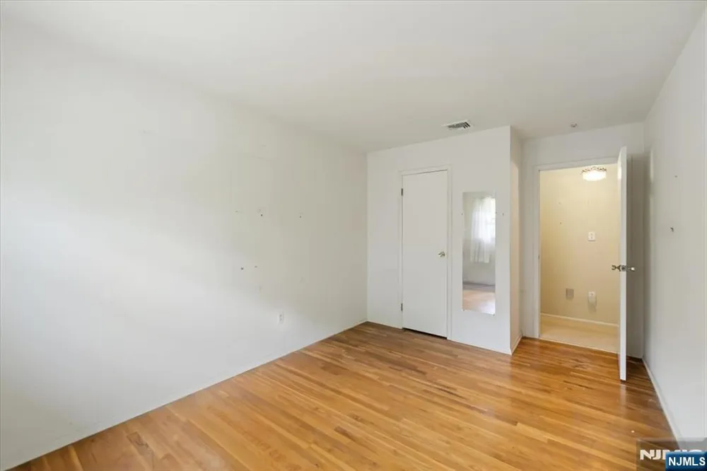 42 Aberdeen Avenue Wayne, NJ 07470