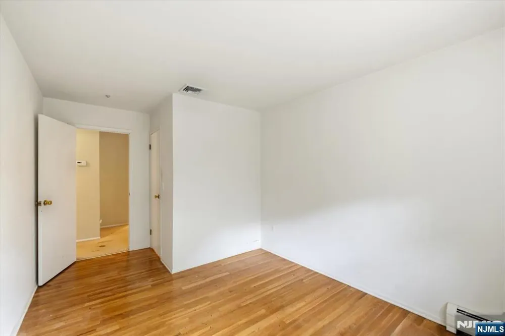 42 Aberdeen Avenue Wayne, NJ 07470