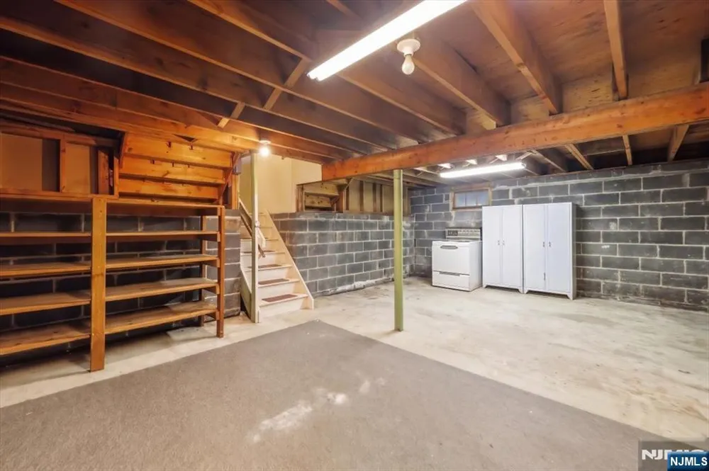 42 Aberdeen Avenue Wayne, NJ 07470