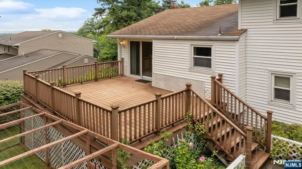 42 Aberdeen Avenue Wayne, NJ 07470