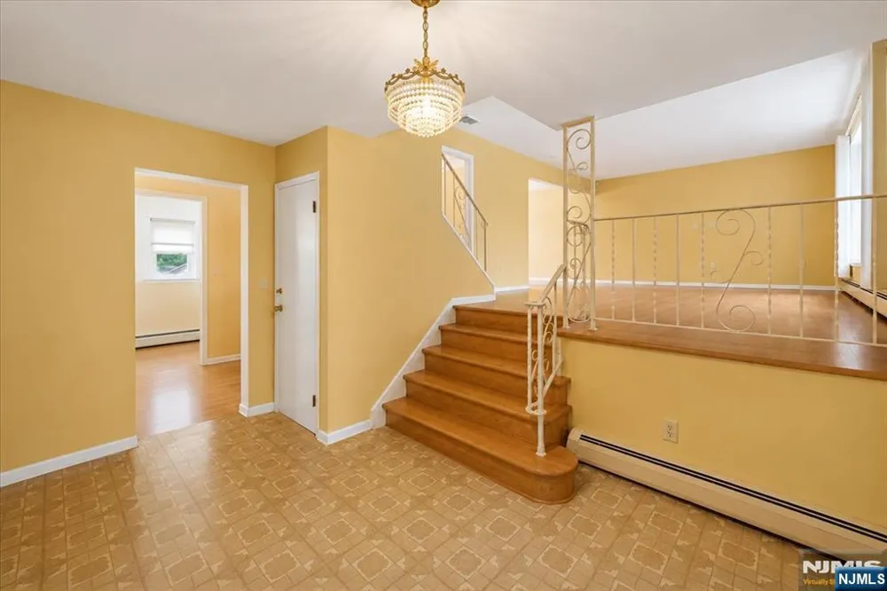 42 Aberdeen Avenue Wayne, NJ 07470