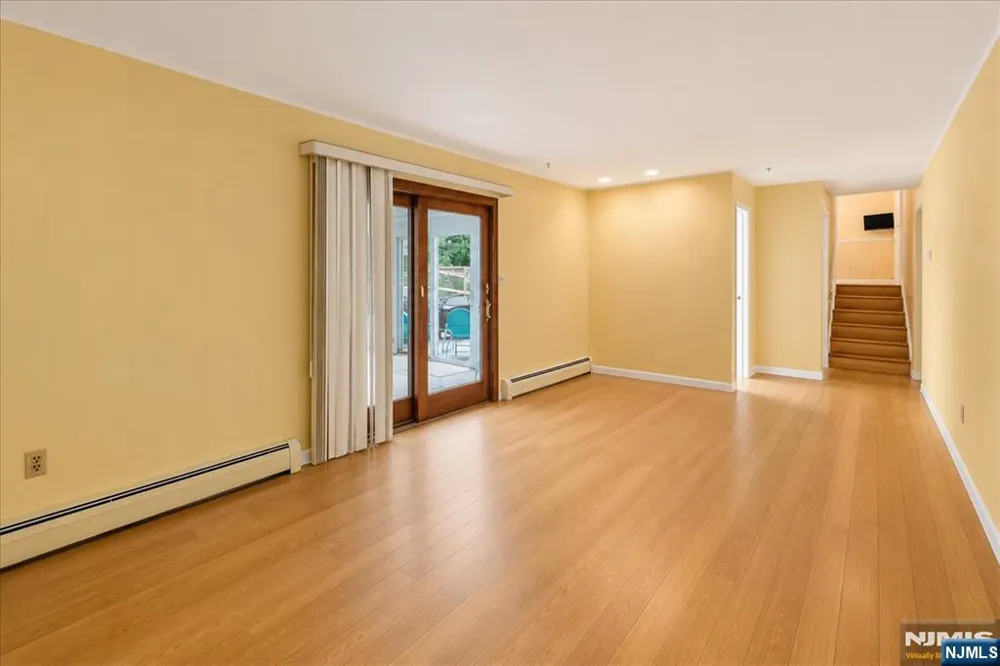 42 Aberdeen Avenue Wayne, NJ 07470