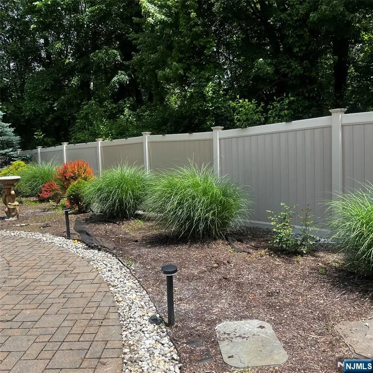 35 Waughaw Road Montville Township, NJ 07082