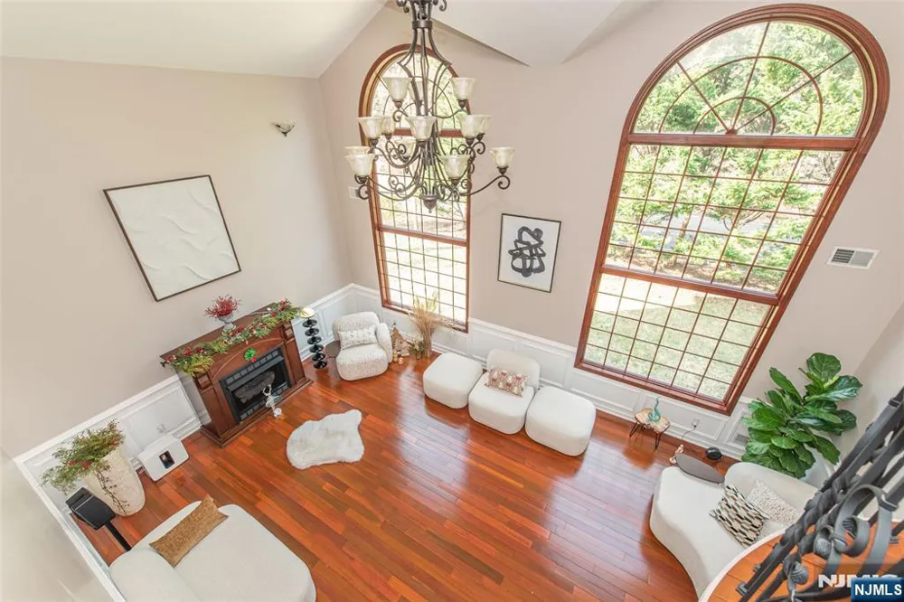35 Waughaw Road Montville Township, NJ 07082