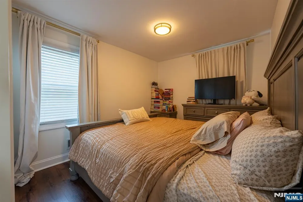 340 Simons Avenue Hackensack, NJ 07601