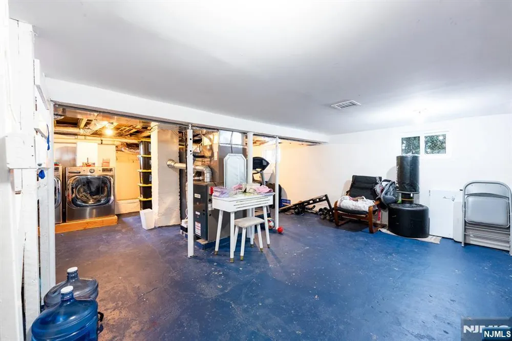 340 Simons Avenue Hackensack, NJ 07601