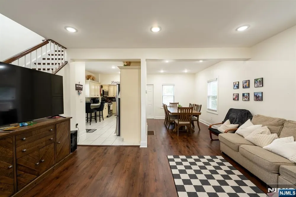 340 Simons Avenue Hackensack, NJ 07601