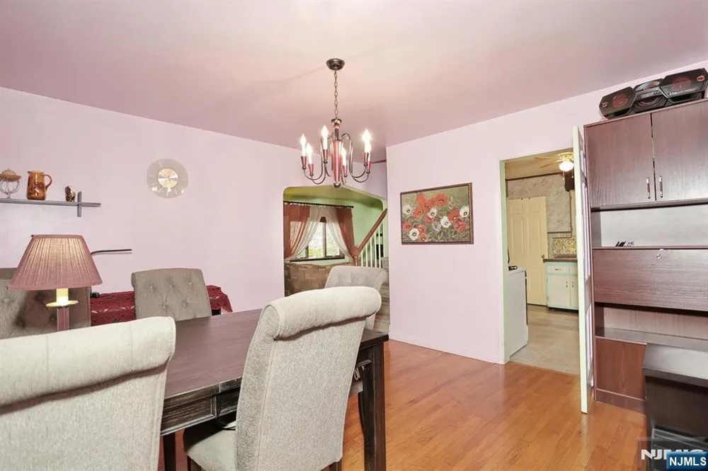 12 Margaret Court Fair Lawn, NJ 07410