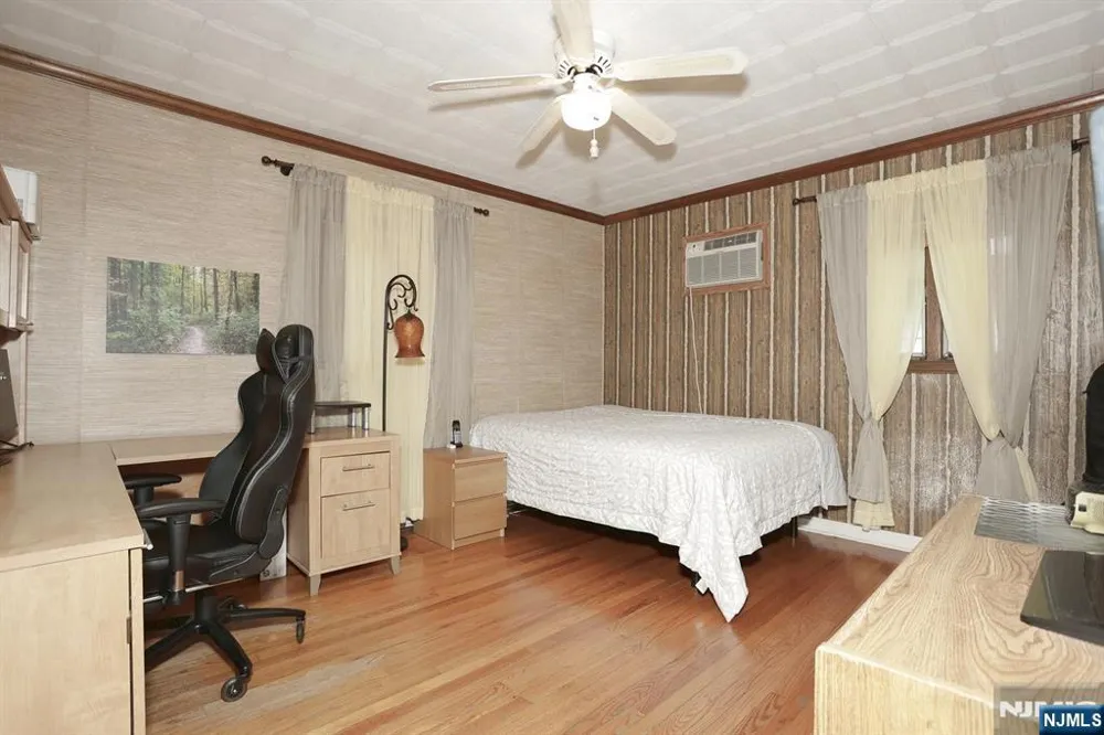 12 Margaret Court Fair Lawn, NJ 07410