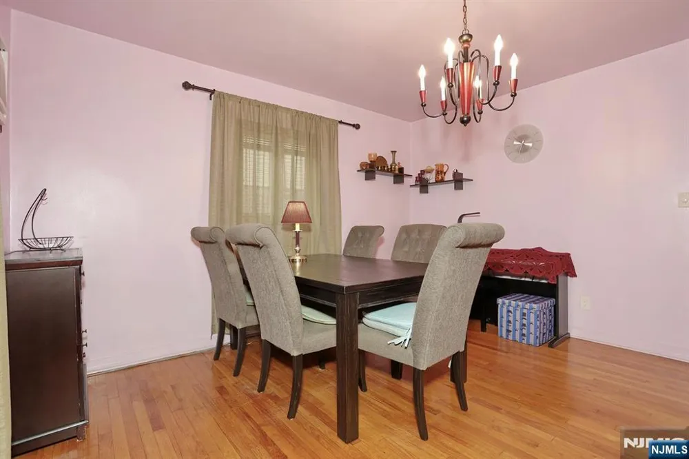 12 Margaret Court Fair Lawn, NJ 07410