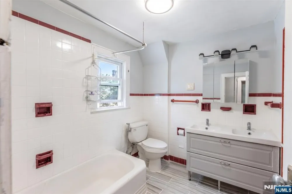 1161 Anna Street Teaneck, NJ 07666