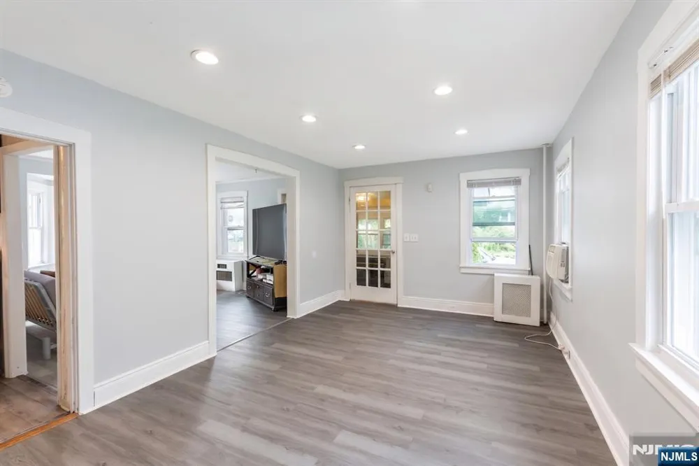 1161 Anna Street Teaneck, NJ 07666