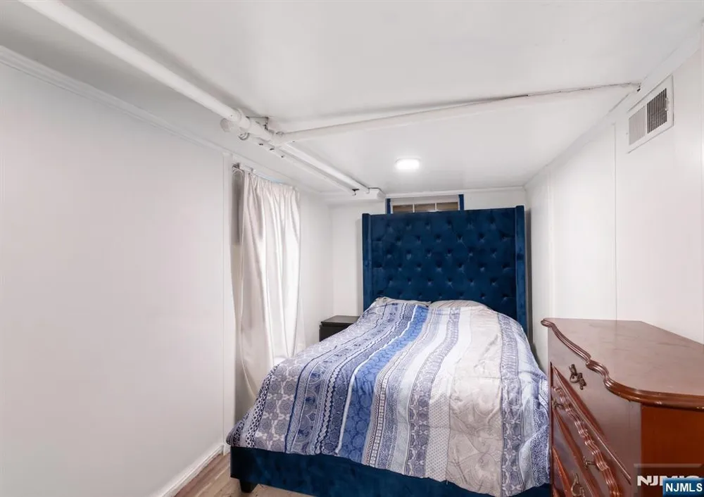 1161 Anna Street Teaneck, NJ 07666
