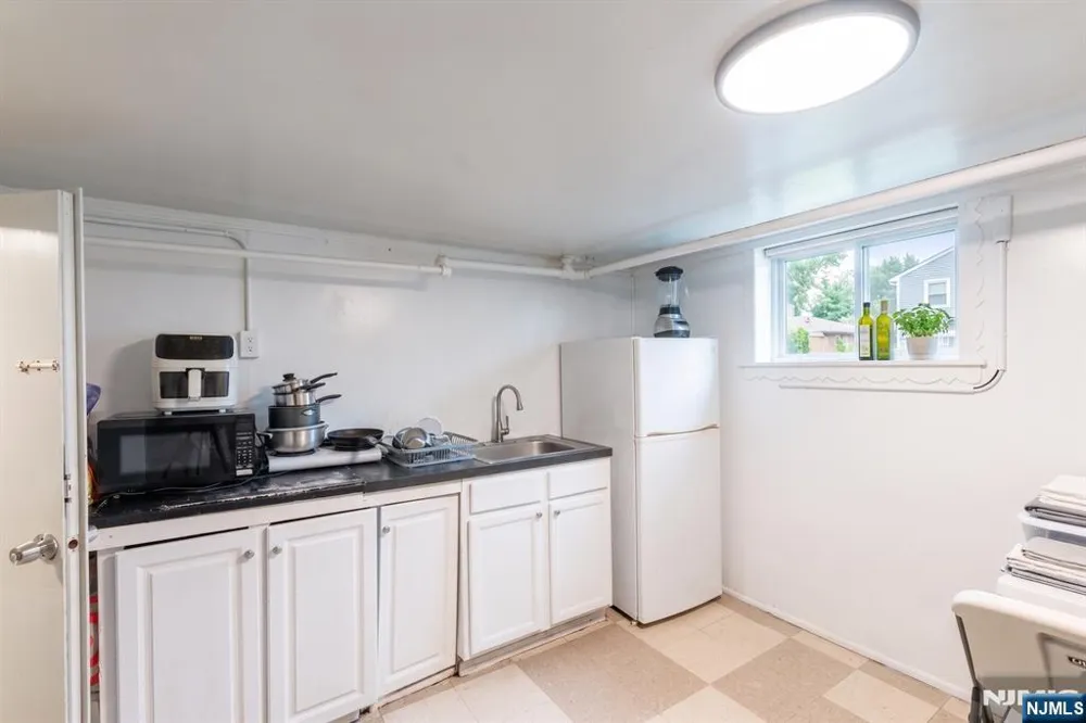 1161 Anna Street Teaneck, NJ 07666