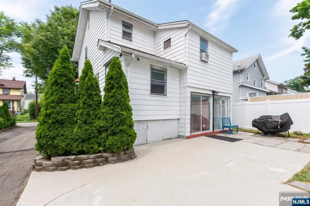 1161 Anna Street Teaneck, NJ 07666