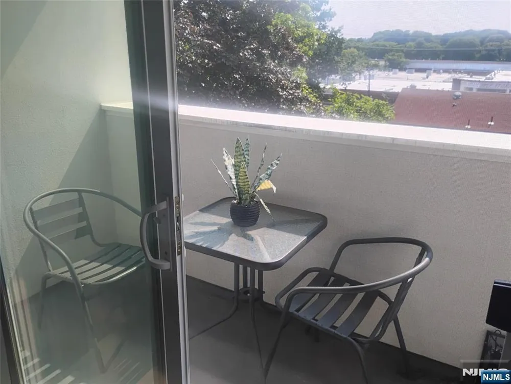 10 Orchard Street 3F Hackensack, NJ 07601