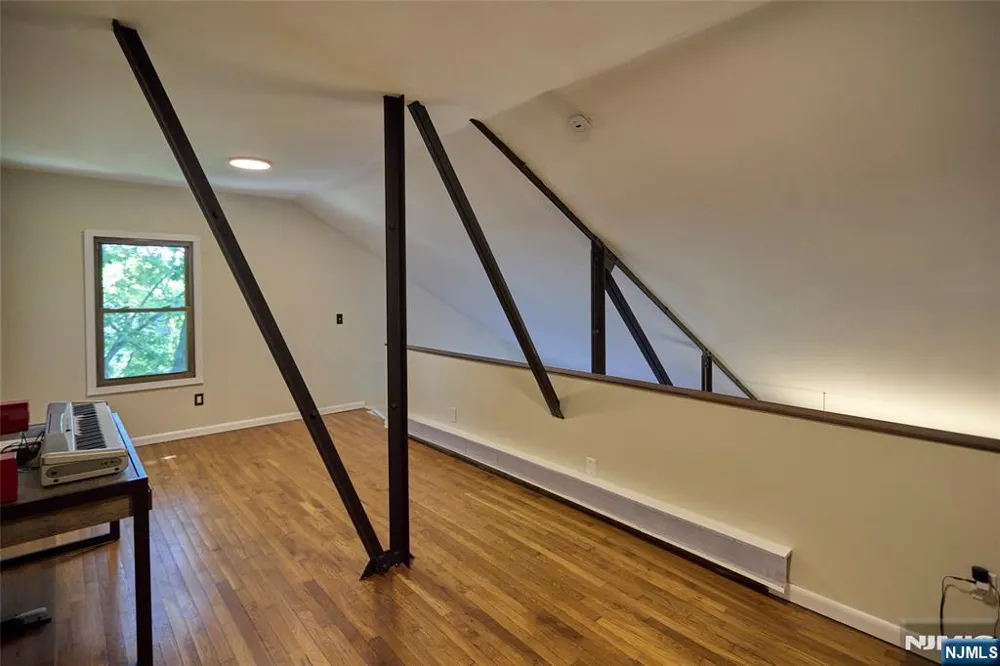 57 Brookway Avenue 2D Englewood, NJ 07631