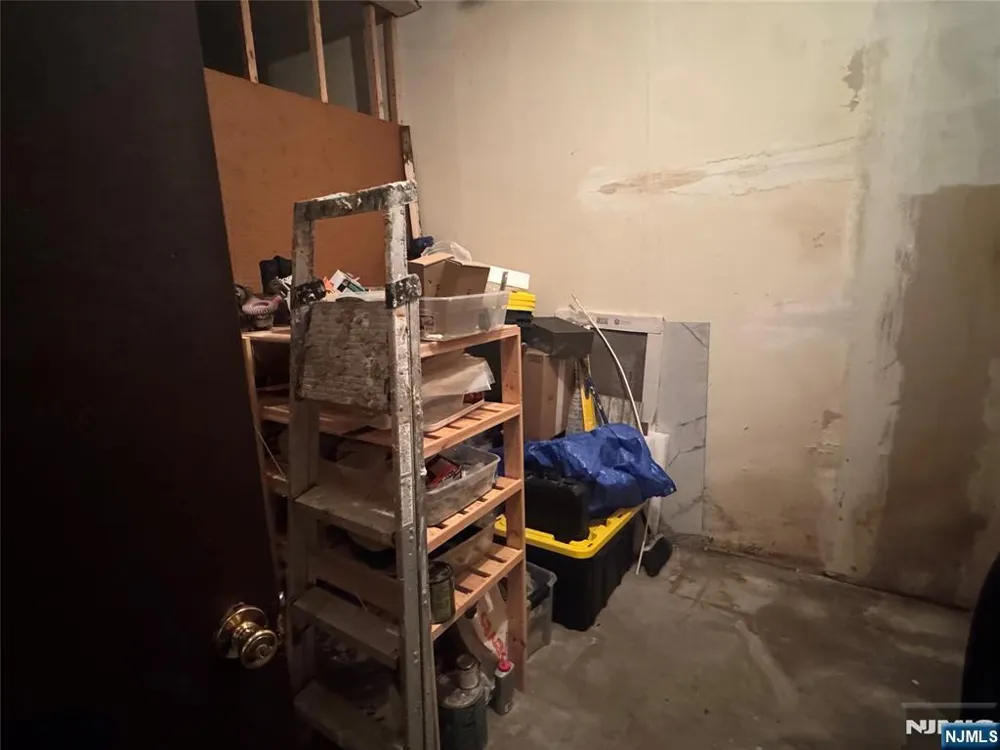 57 Brookway Avenue 2D Englewood, NJ 07631
