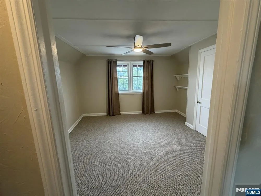 209 Boulevard Hasbrouck Heights, NJ 07604