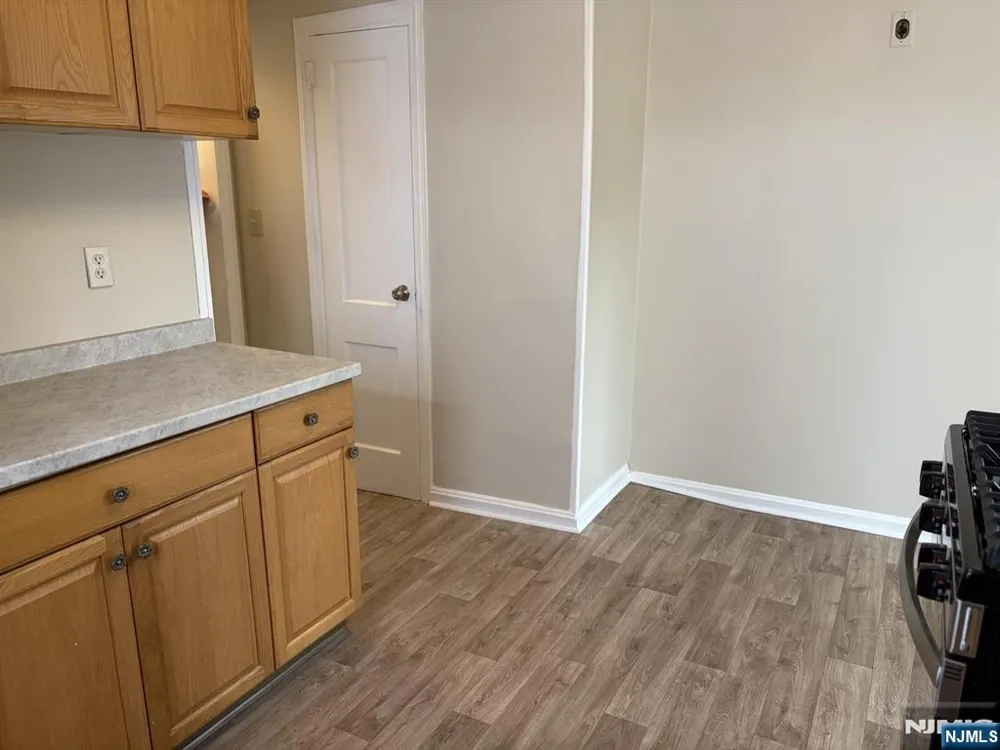 209 Boulevard Hasbrouck Heights, NJ 07604