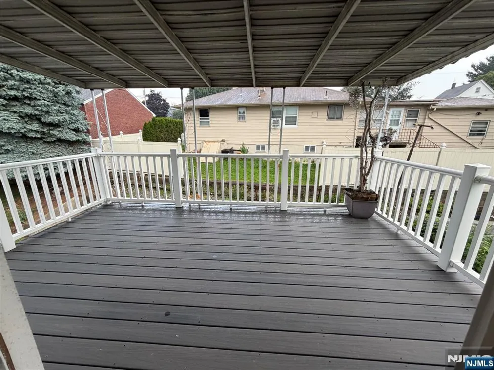 268 Orient Way Lyndhurst, NJ 07071