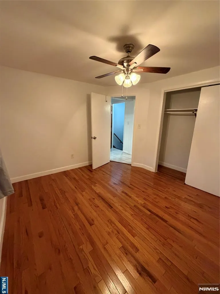 268 Orient Way Lyndhurst, NJ 07071